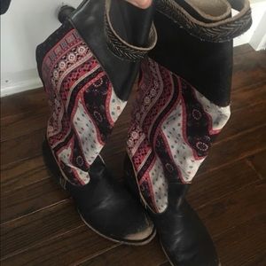 Free Bird boots